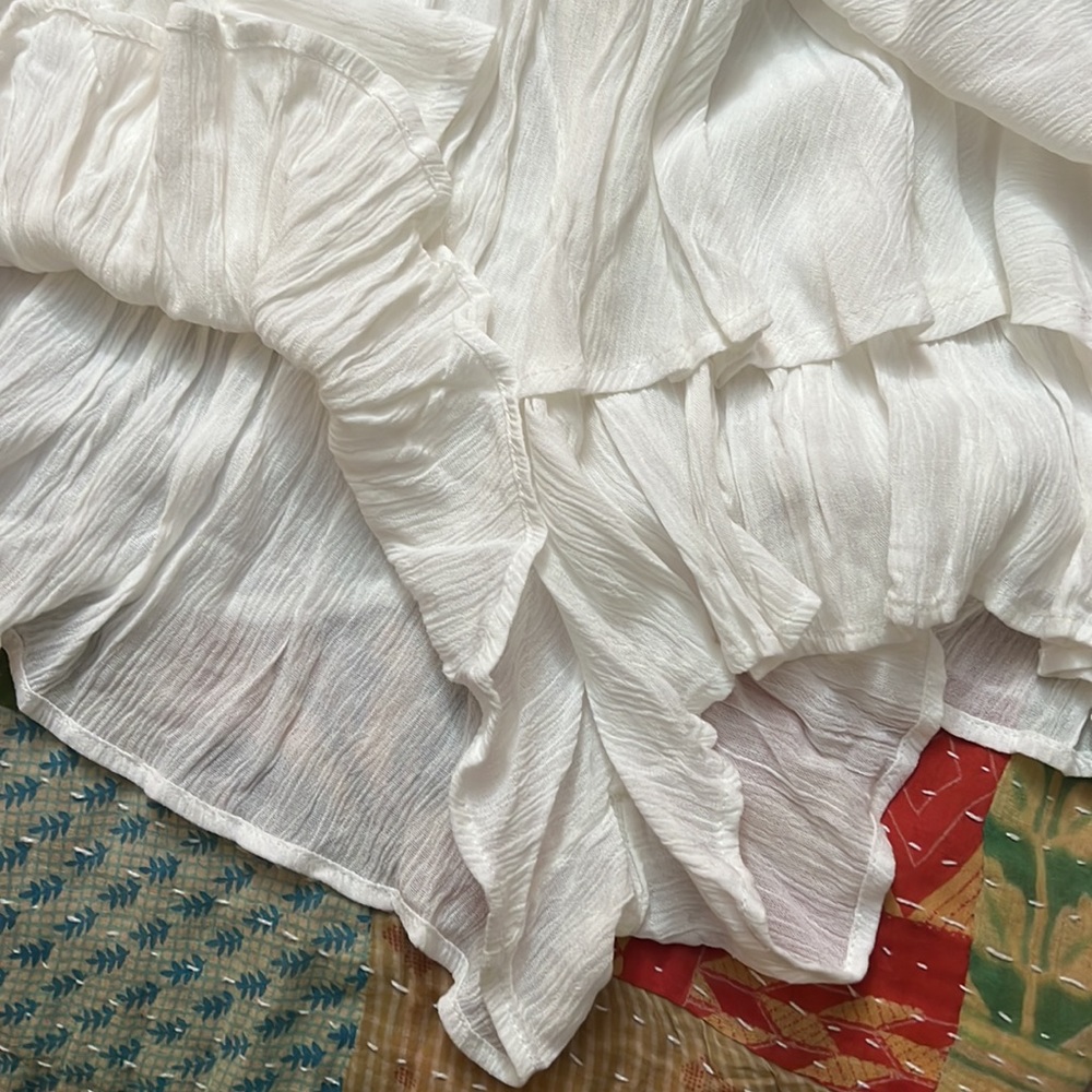 NWT white romper size medium - Picture 7 of 10